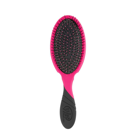 Wet Brush Pro Detangler in pink and black for effortlessly detangling all hair types