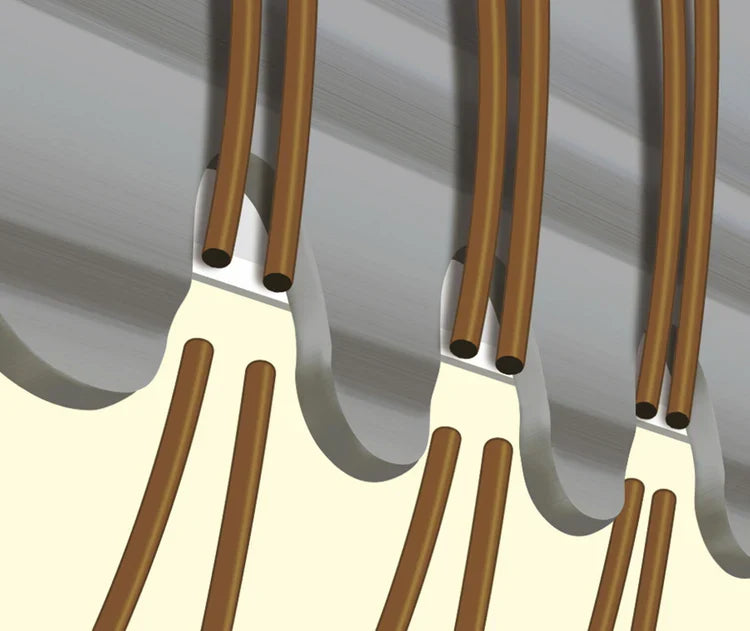 Feather razor blades with precision cutting edges for a smooth shaving experience