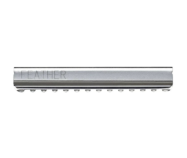 Feather razor blades for smooth and precise shaving performance