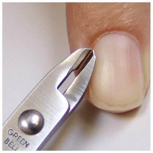 Seki Edge cuticle nipper with precision tip for effective cuticle trimming on nails