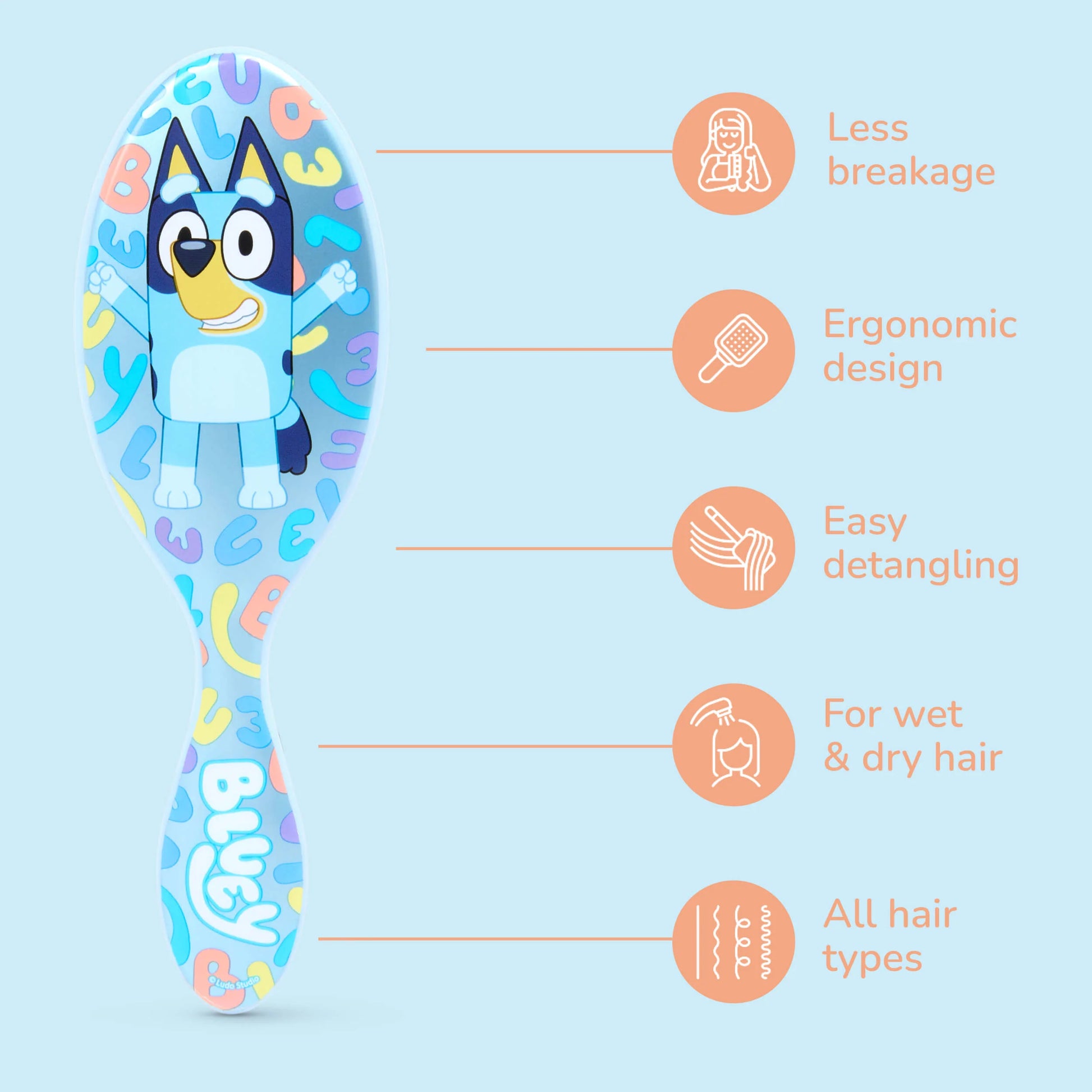 Wet Brush detangler hair brush featuring an ergonomic design and easy detangling for all hair types