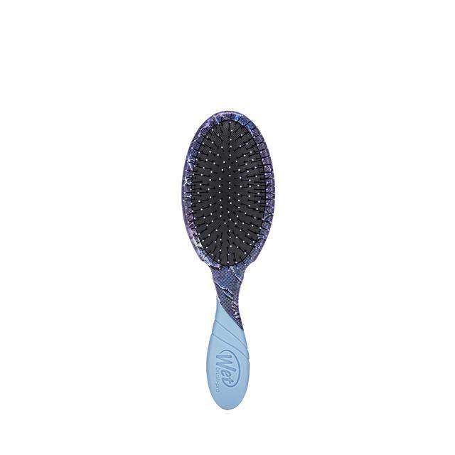 Wet Brush Pro Detangler with flexible bristles for gentle and effective hair detangling